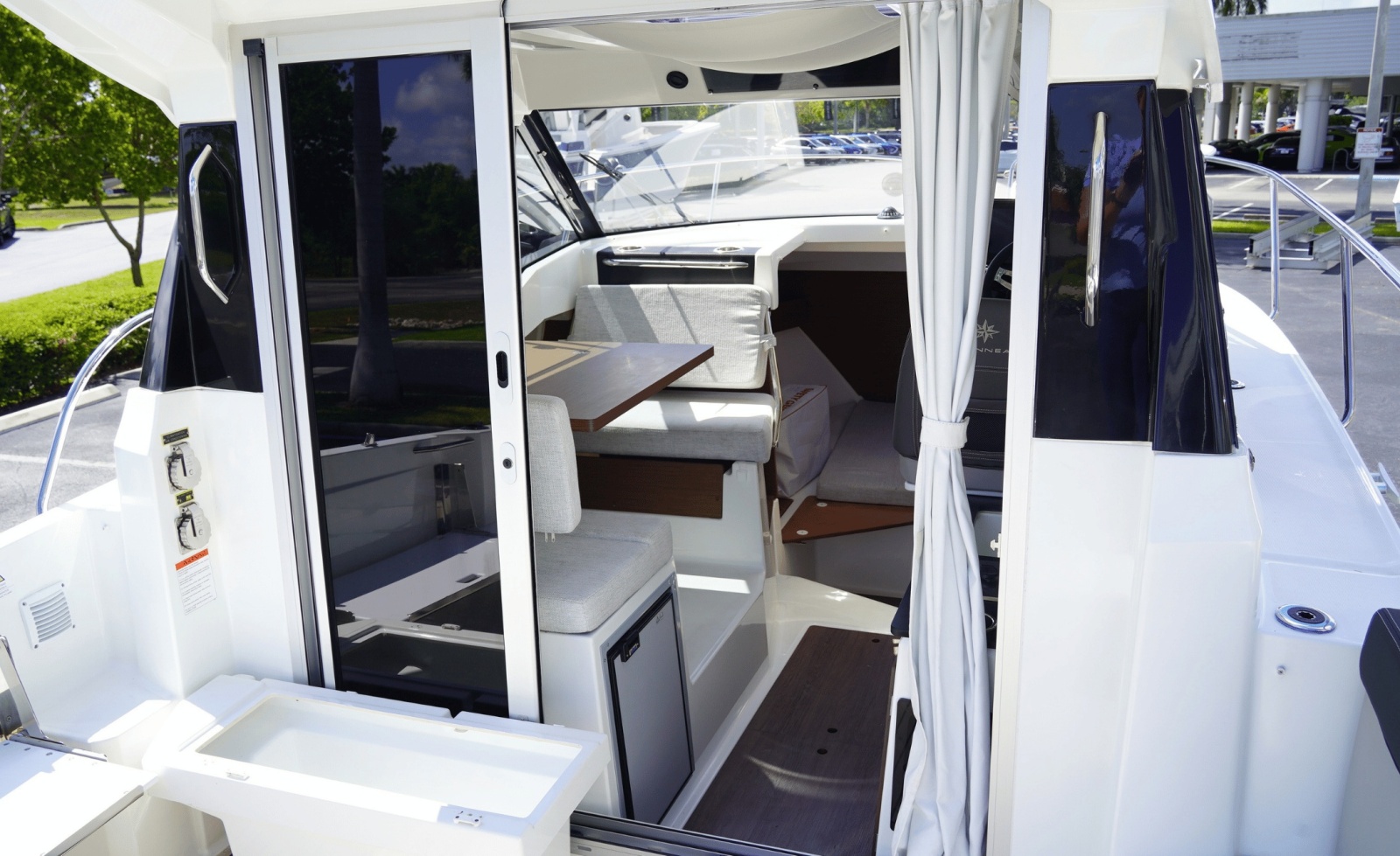 2023 Jeanneau NC 795 S2