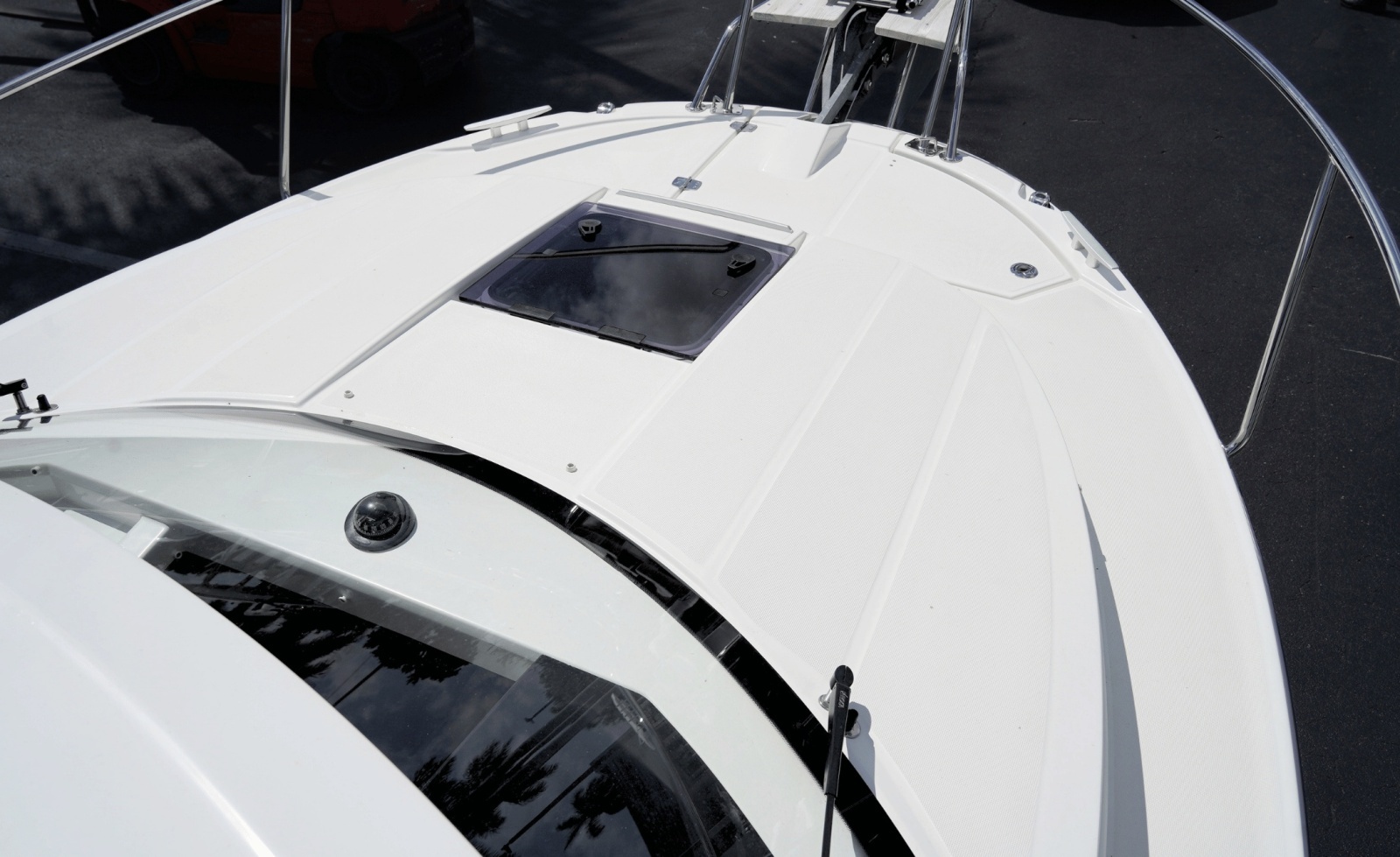 26ft Jeanneau Yacht For Sale