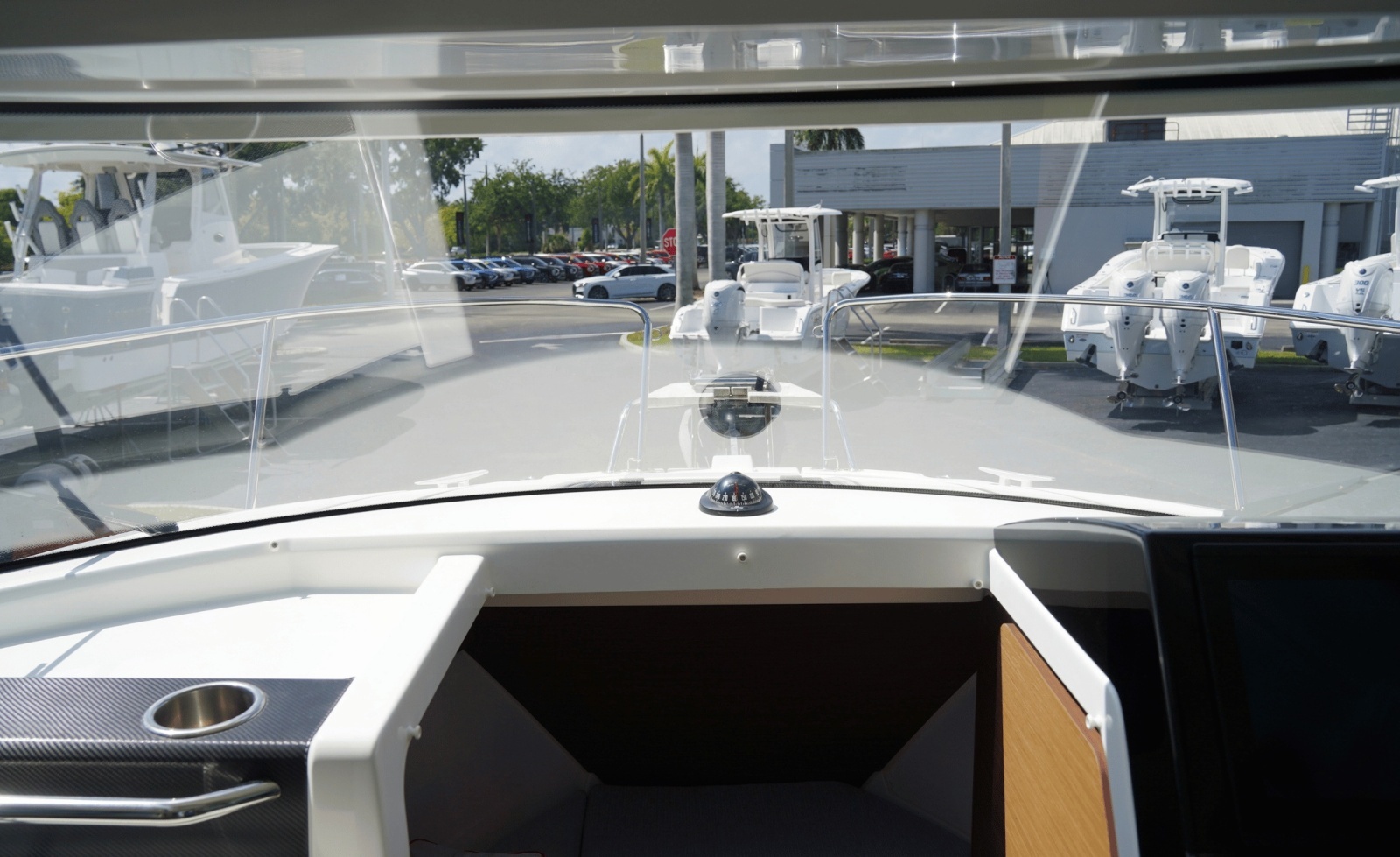 26ft Jeanneau Yacht For Sale