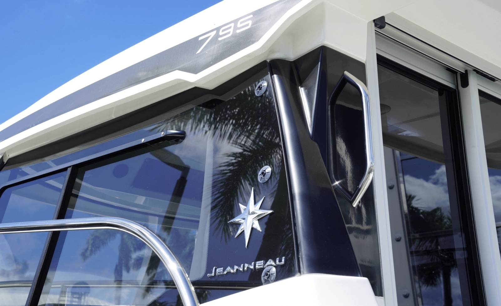 26ft Jeanneau Yacht For Sale