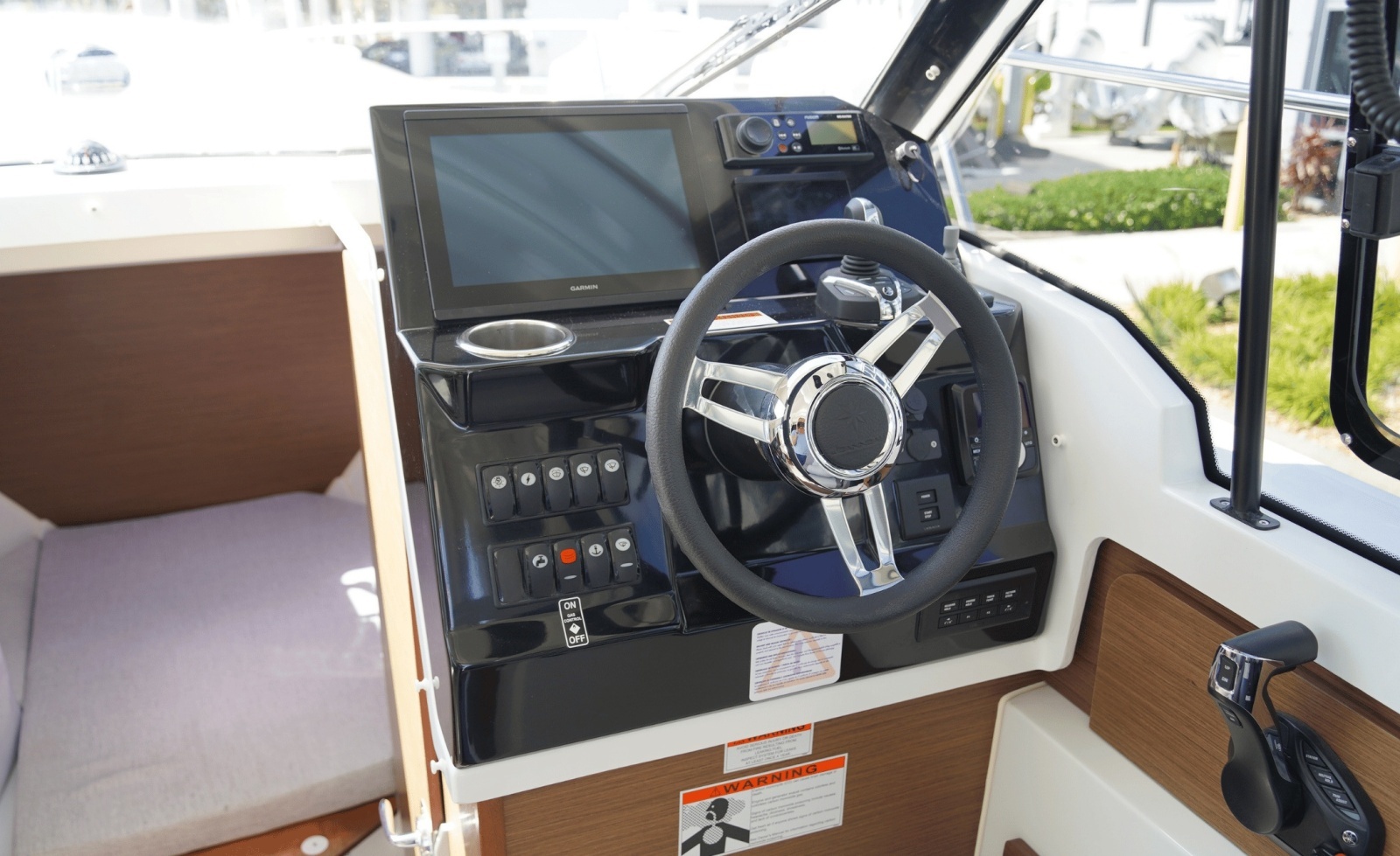 26ft Jeanneau Yacht For Sale