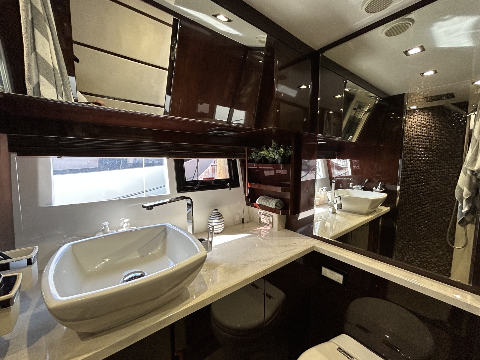 55ft Galeon Yacht For Sale