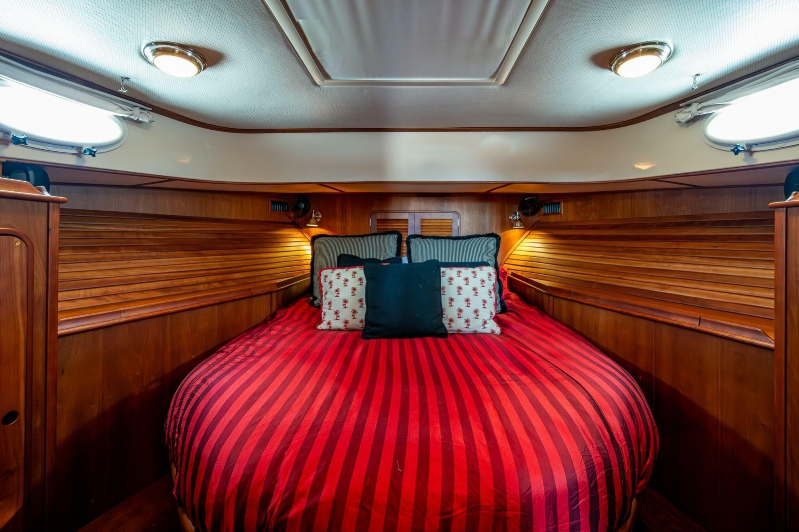 44ft Hinckley Yacht For Sale
