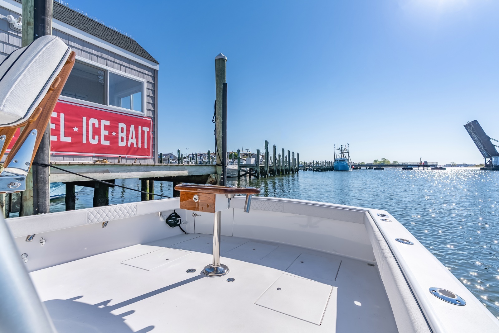 Little C 33ft L amp H Yacht For Sale