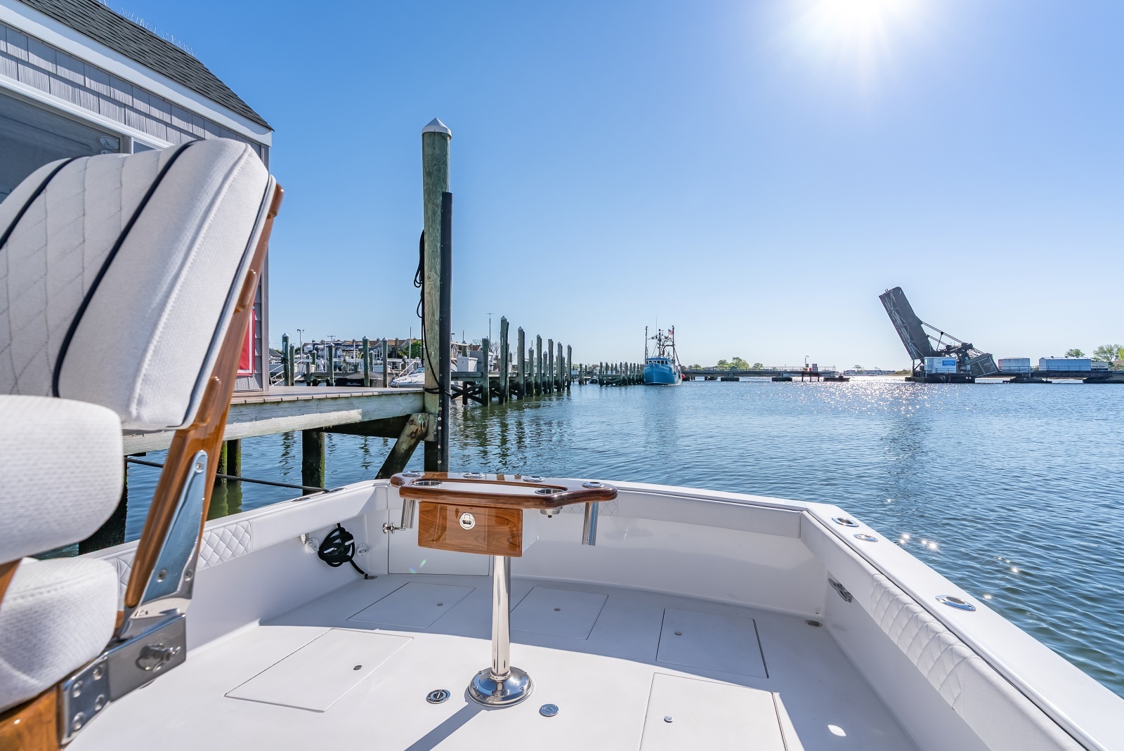 Little C 33ft L amp H Yacht For Sale