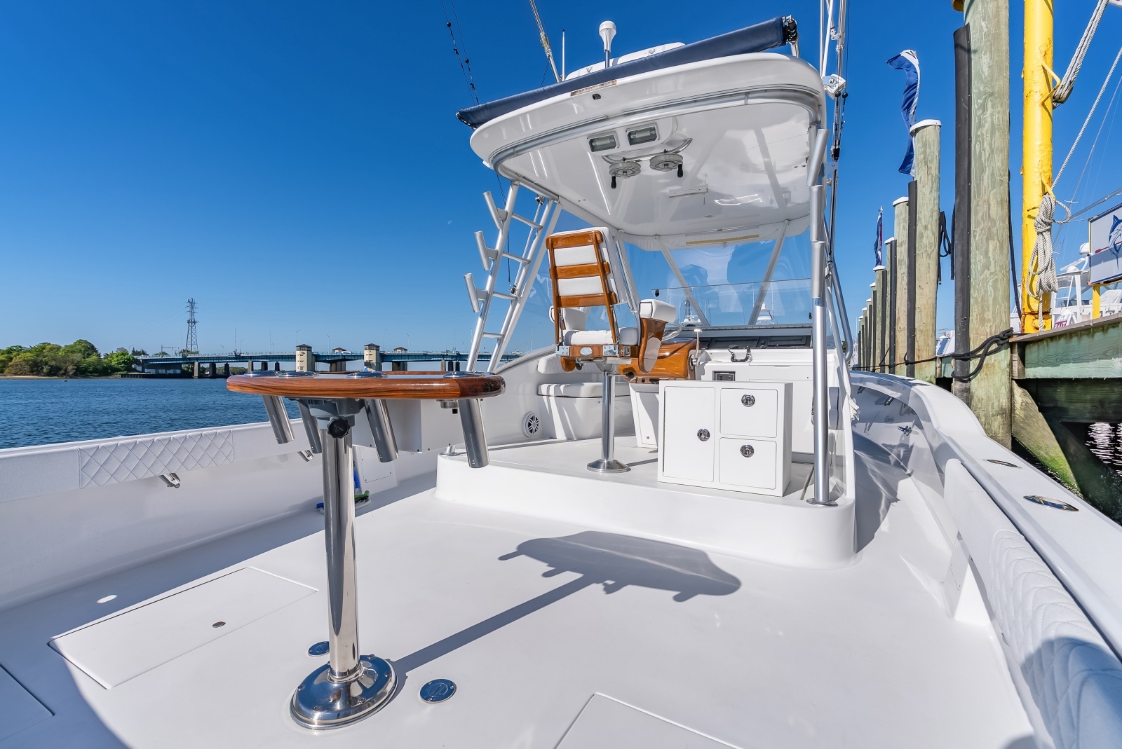 Little C 33ft L amp H Yacht For Sale