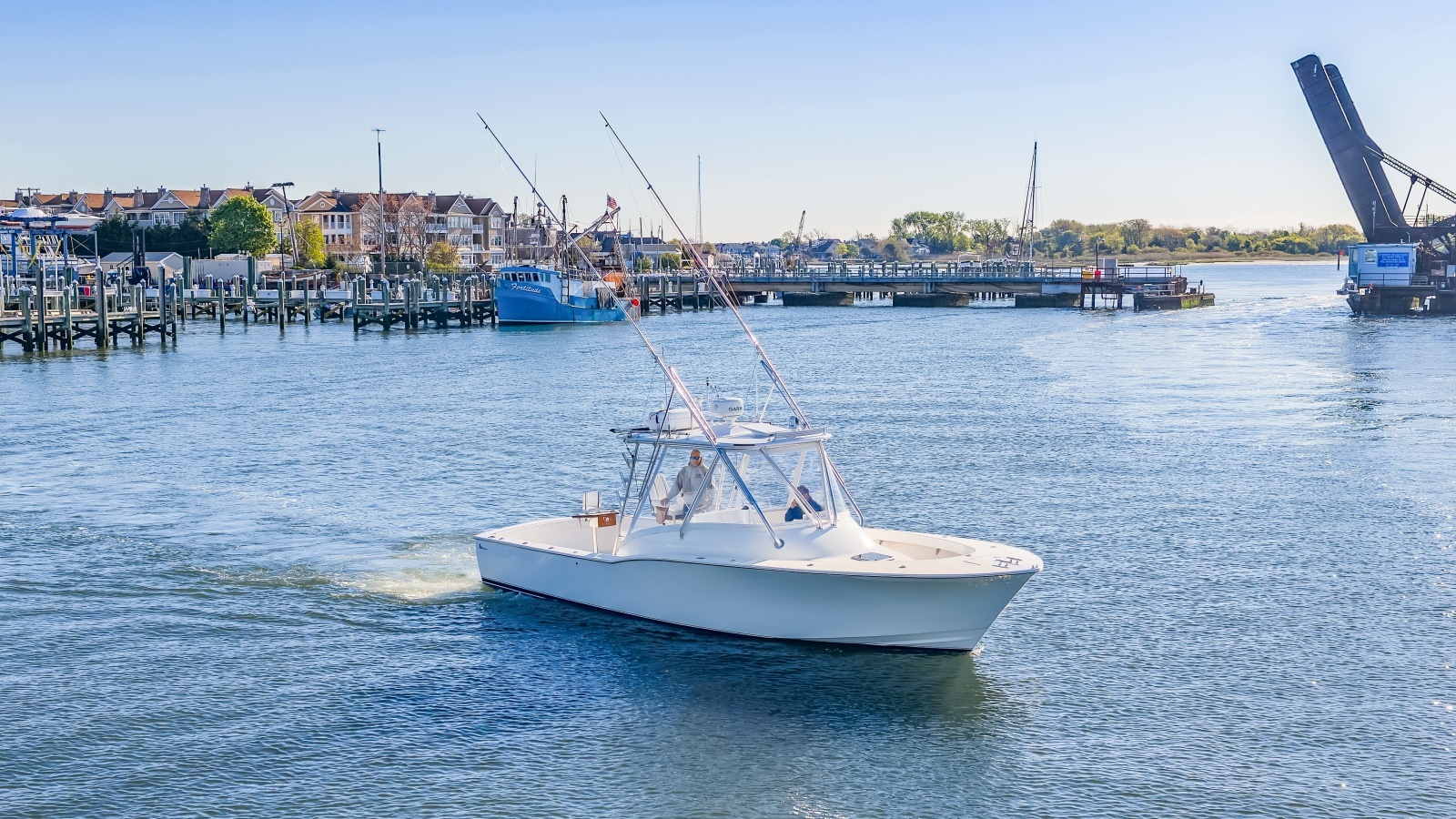 Little C 33ft L amp H Yacht For Sale