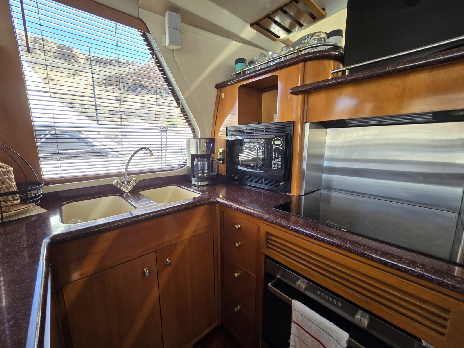 2001 Carver 570 Voyager Pilothouse