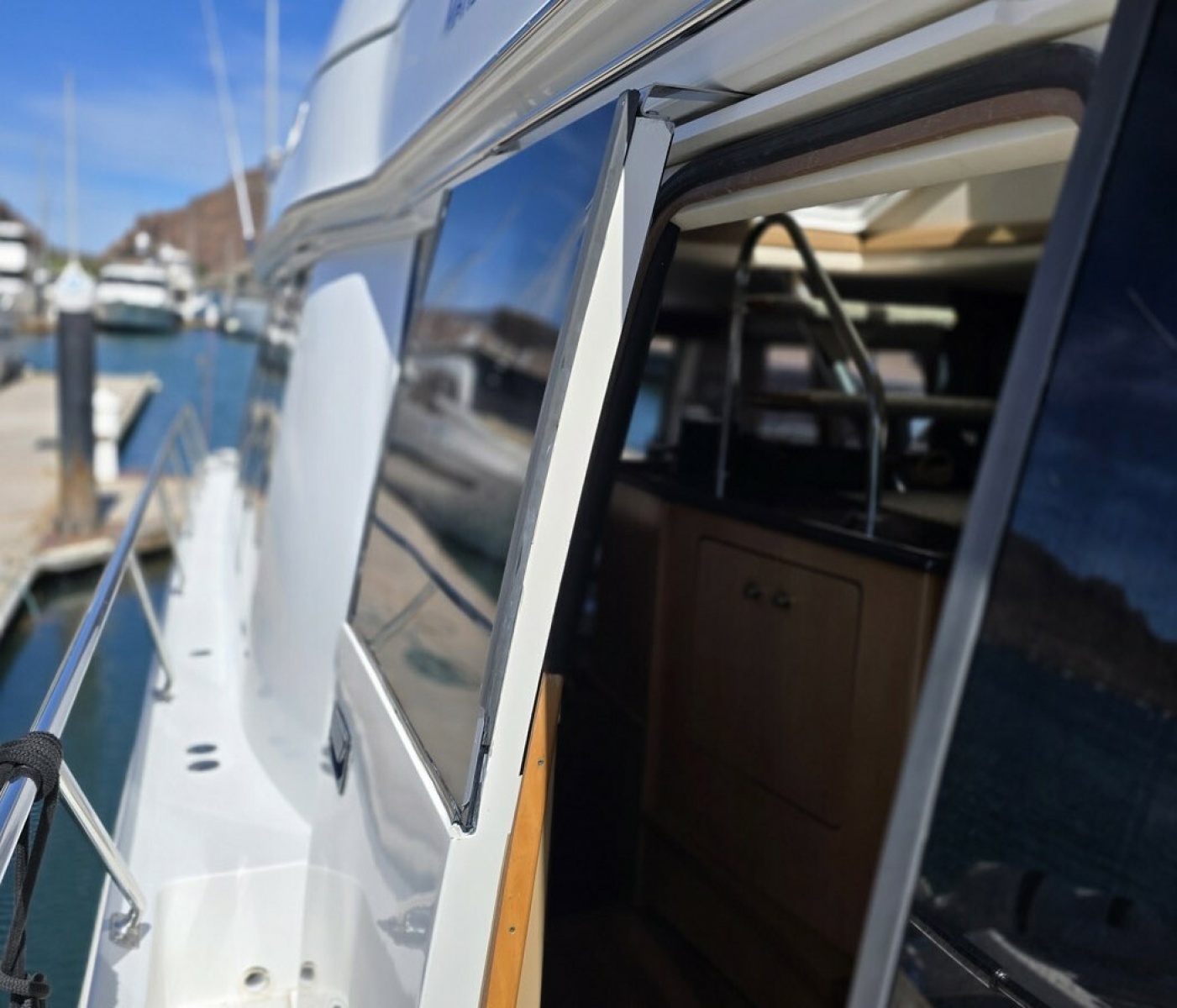 Marlin Monroe 57ft Carver Yacht For Sale