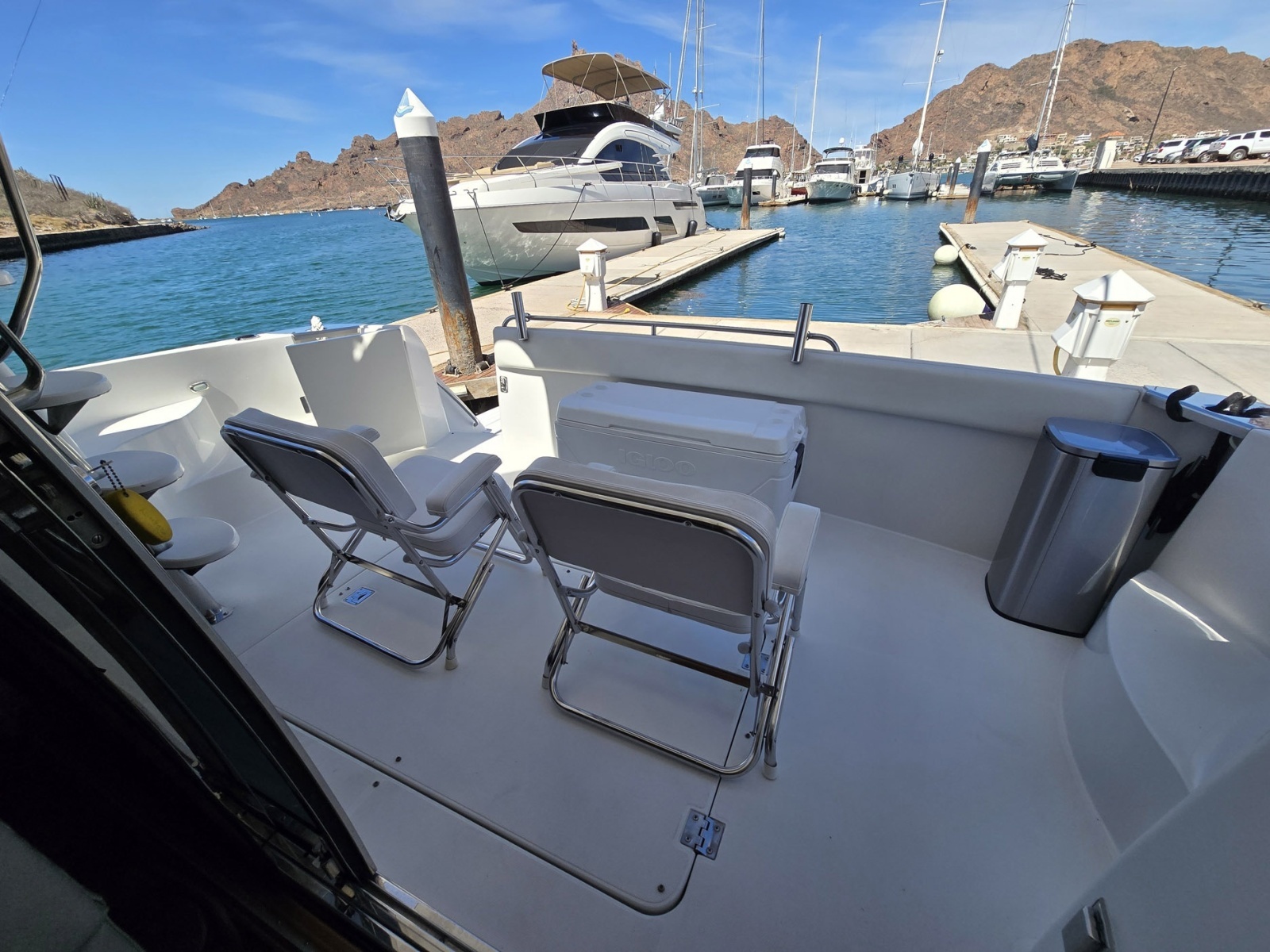 Marlin Monroe 57ft Carver Yacht For Sale
