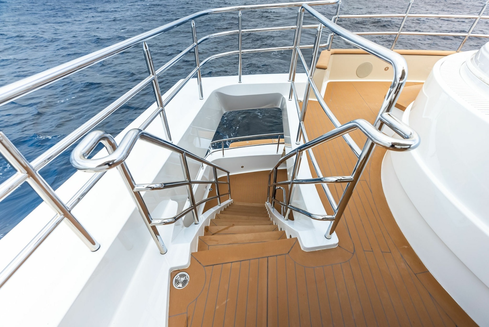 Aft stairs down from flybridge to afterdeck