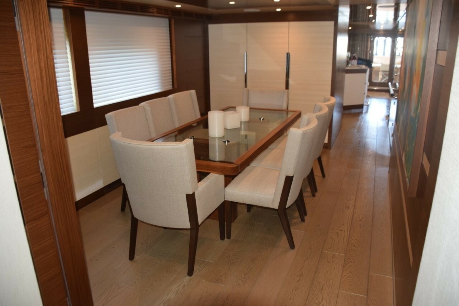 Dining Area View Aft Towards Salon