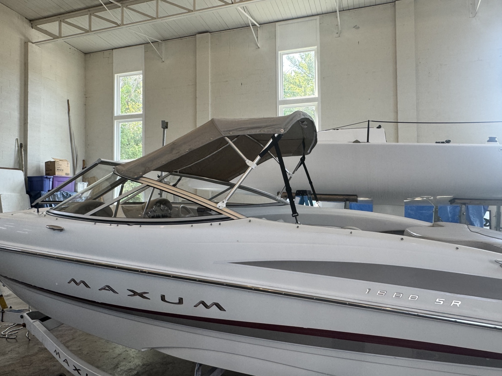 2002 Maxum 