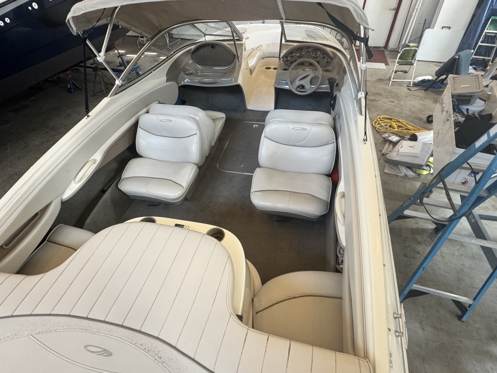 18ft Maxum Yacht For Sale