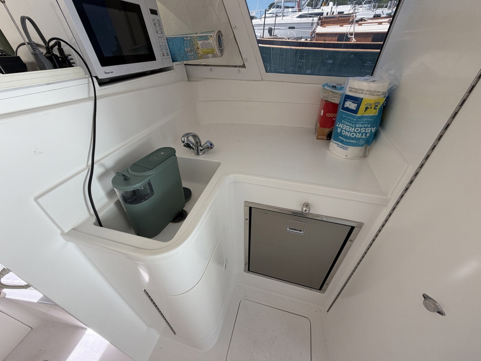 Mo Mo I 31ft Bertram Yacht For Sale