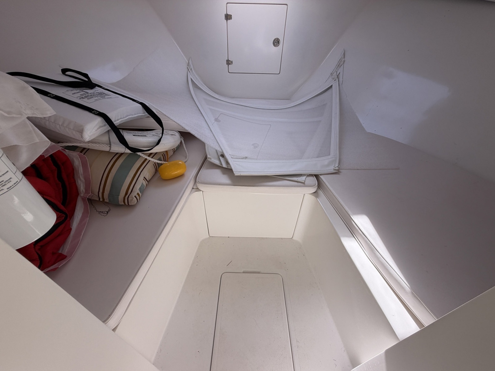 Mo Mo I 31ft Bertram Yacht For Sale