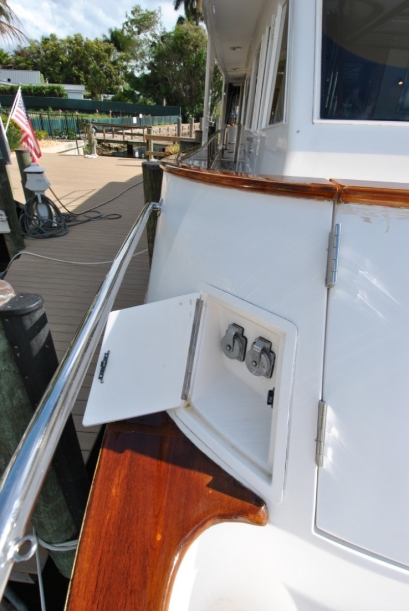 Shore Power/ Bow