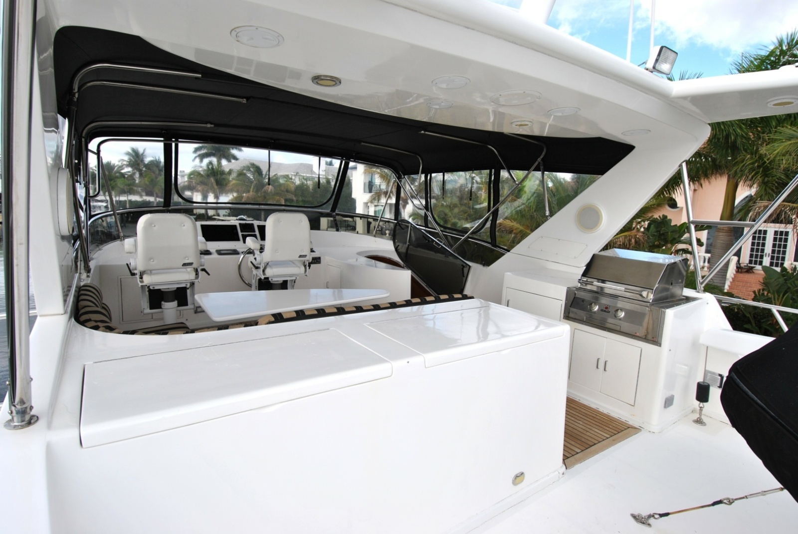 2002 Grand Alaskan Raised Pilothouse photo 47