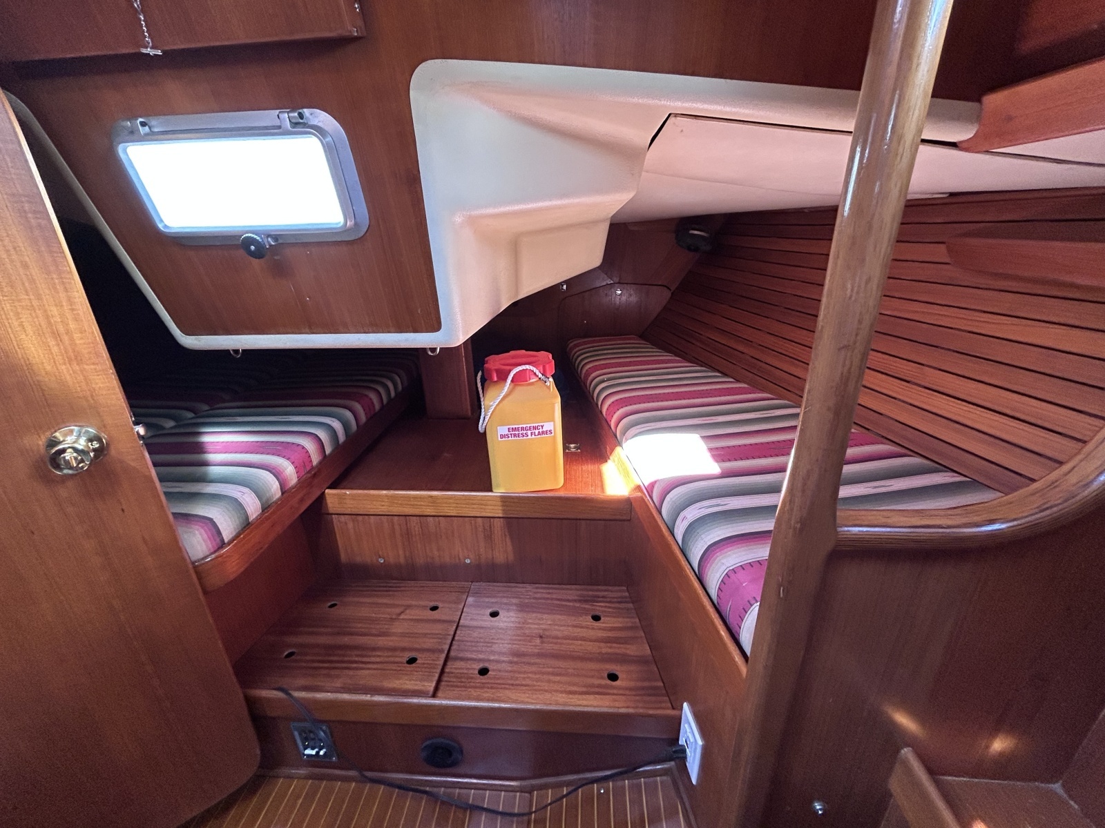 Coolabah 42ft Swan Yacht For Sale