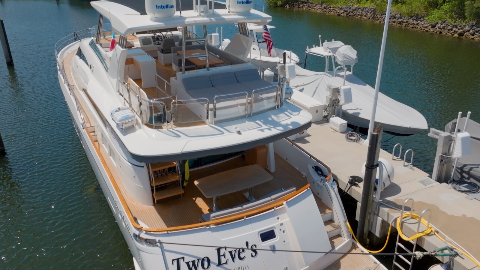 2014 Pre Owned 78 Fairline.00_00_18_14.Still011