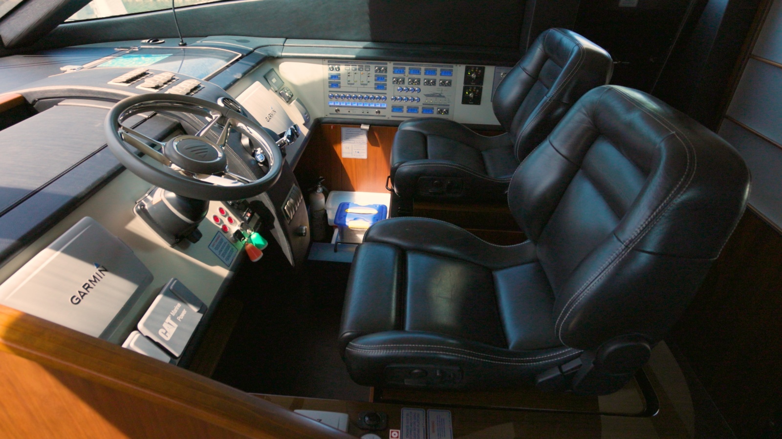 2014 Pre Owned 78 Fairline.00_00_05_12.Still019