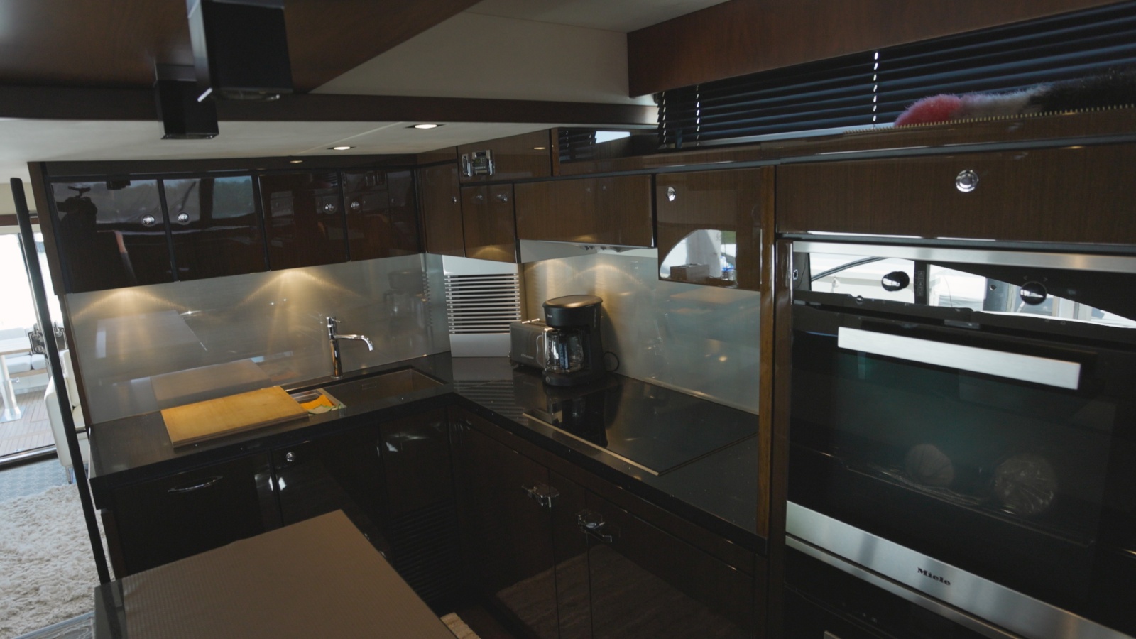 2014 Pre Owned 78 Fairline.00_00_11_03.Still017