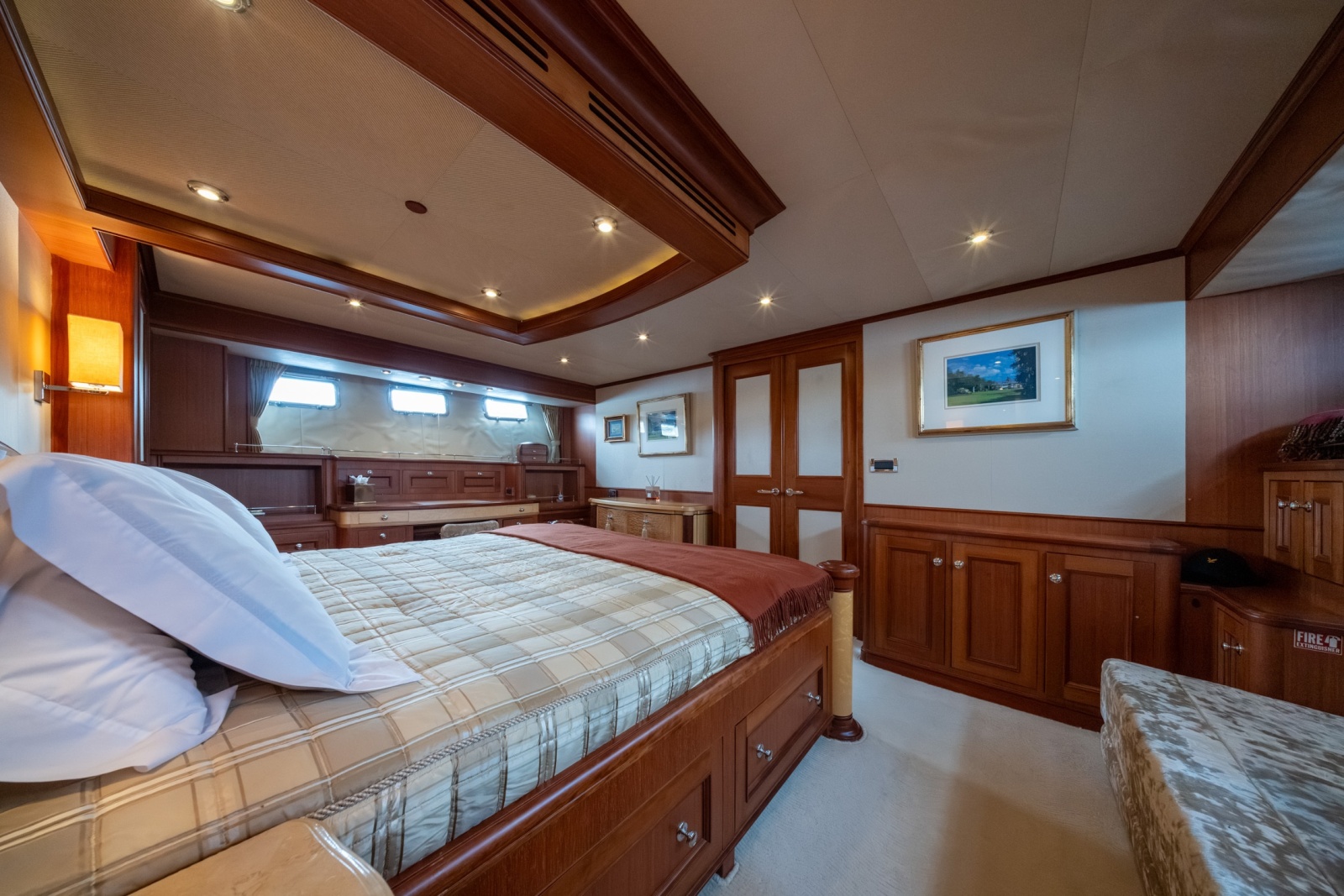 77' 2010 Marlow Explorer 72E-CB