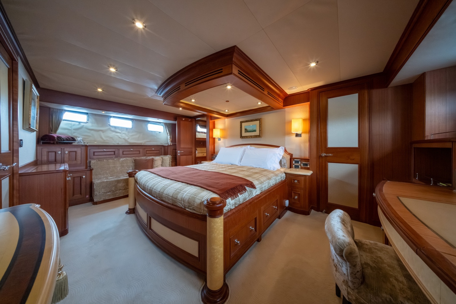 77' 2010 Marlow Explorer 72E-CB