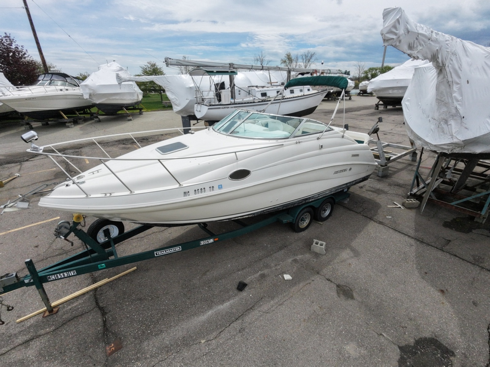 1998 Rinker 266 Fiesta Vee
