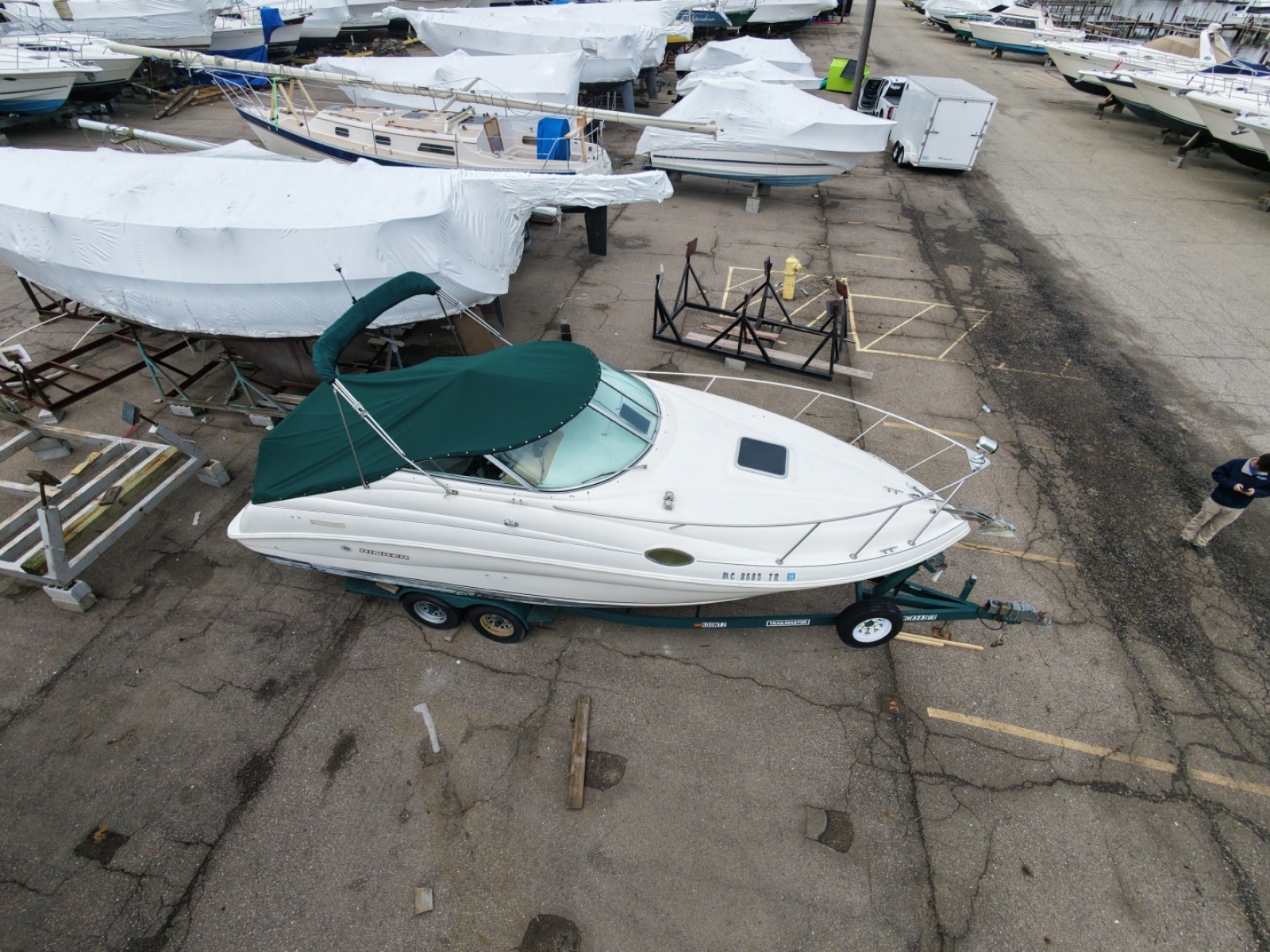 1998 Rinker 266 Fiesta Vee
