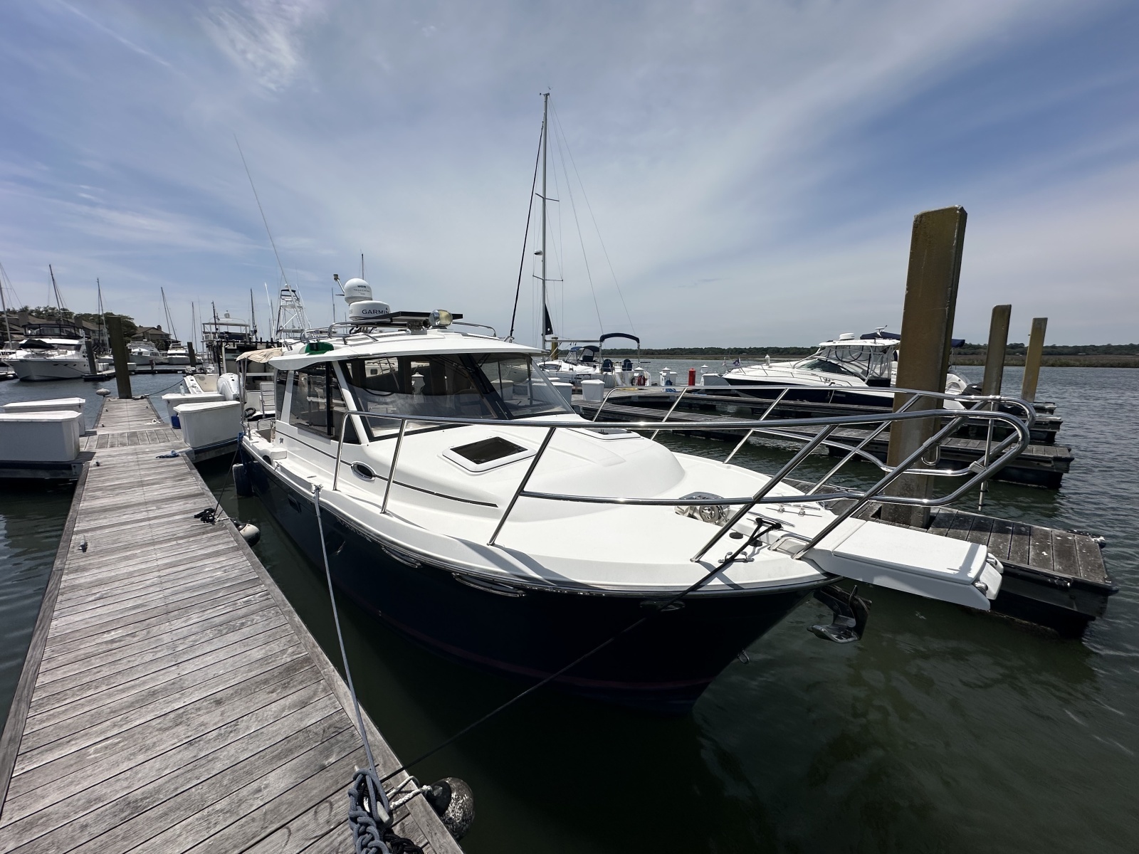 Seahorse 33ft Cutwater Yacht For Sale