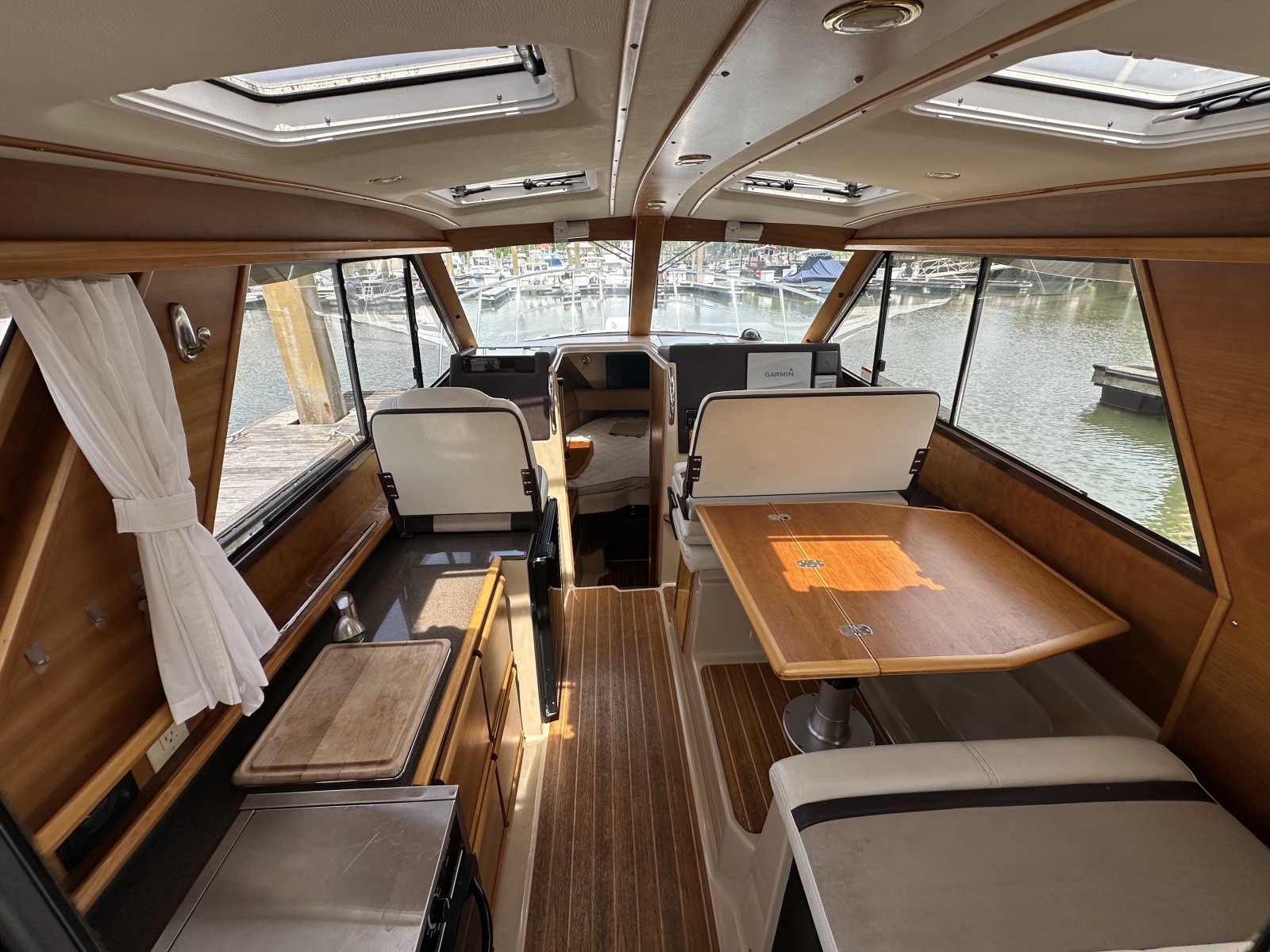 Seahorse 33ft Cutwater Yacht For Sale