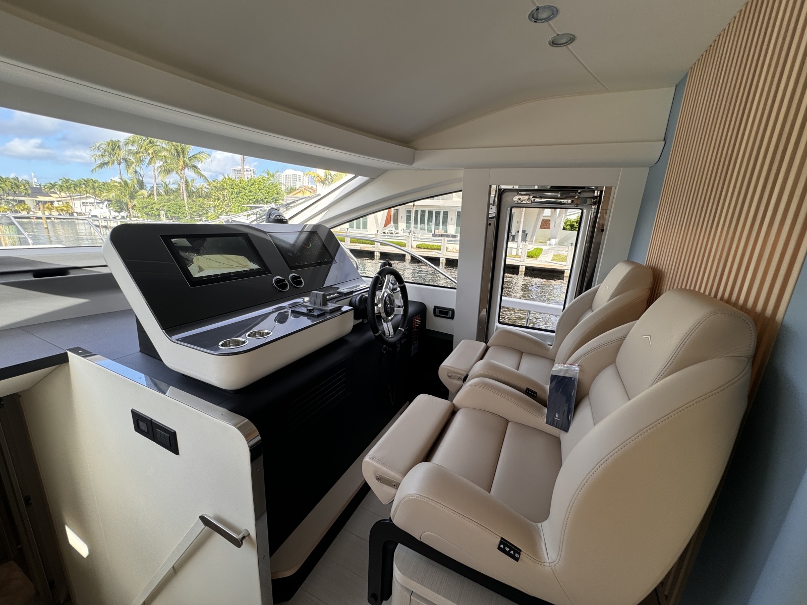2025 Azimut 