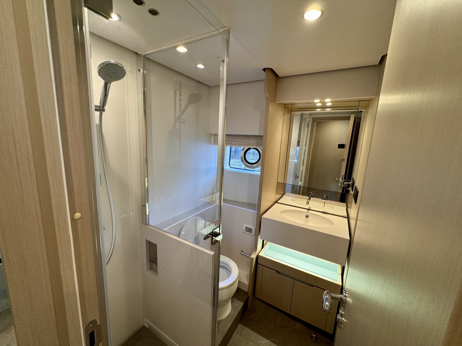 2025 Azimut 