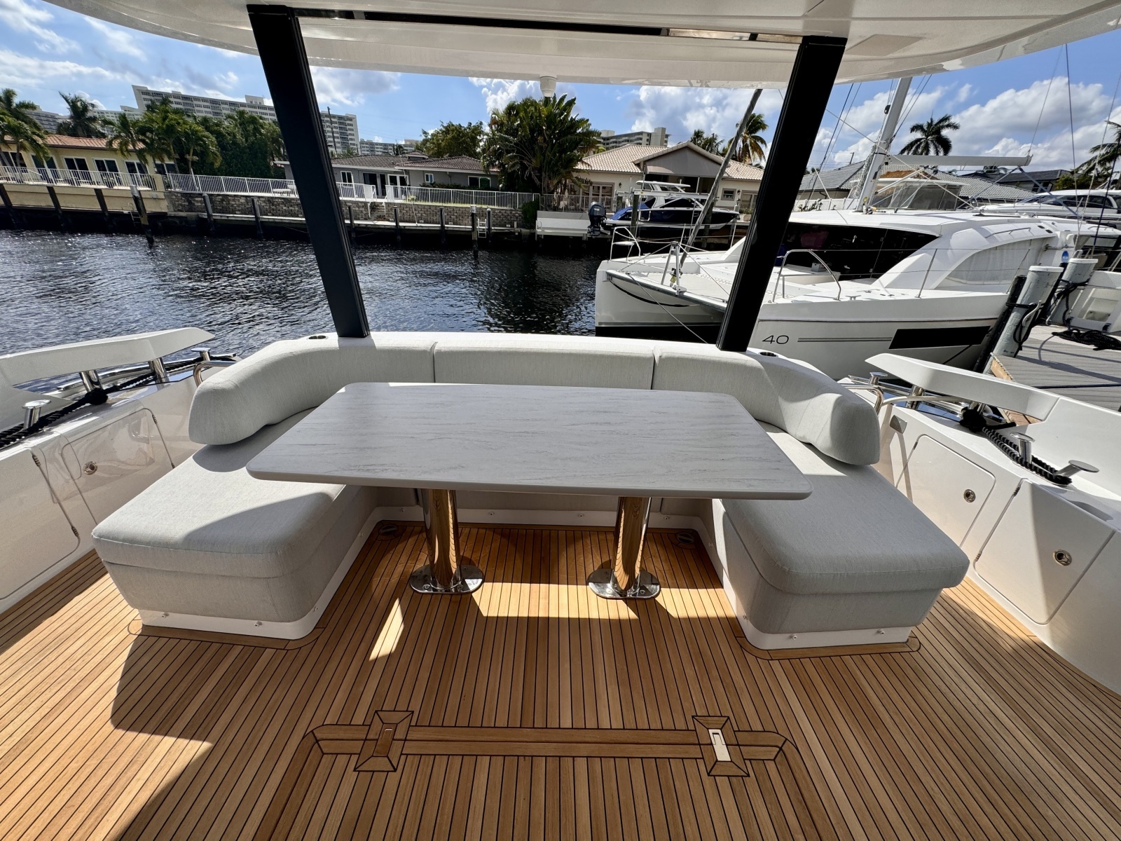 2025 Azimut 
