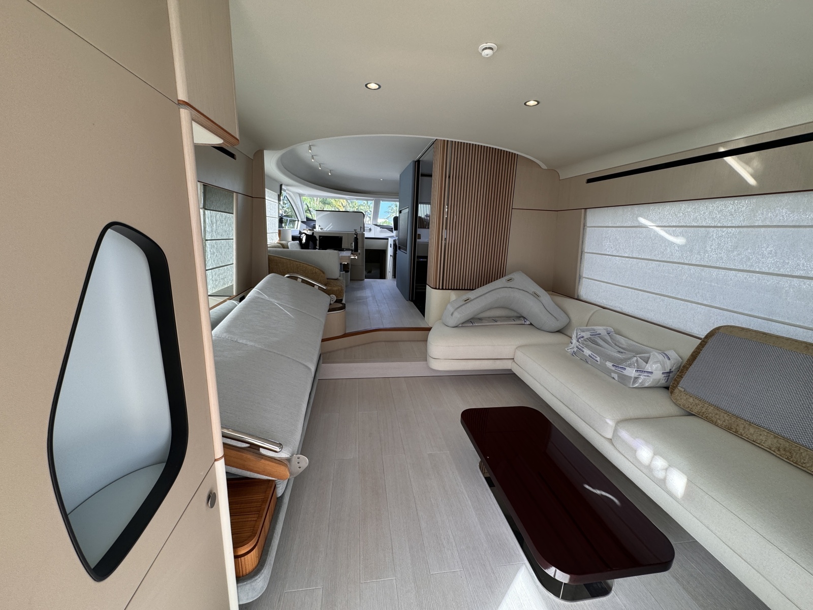 2025 Azimut 