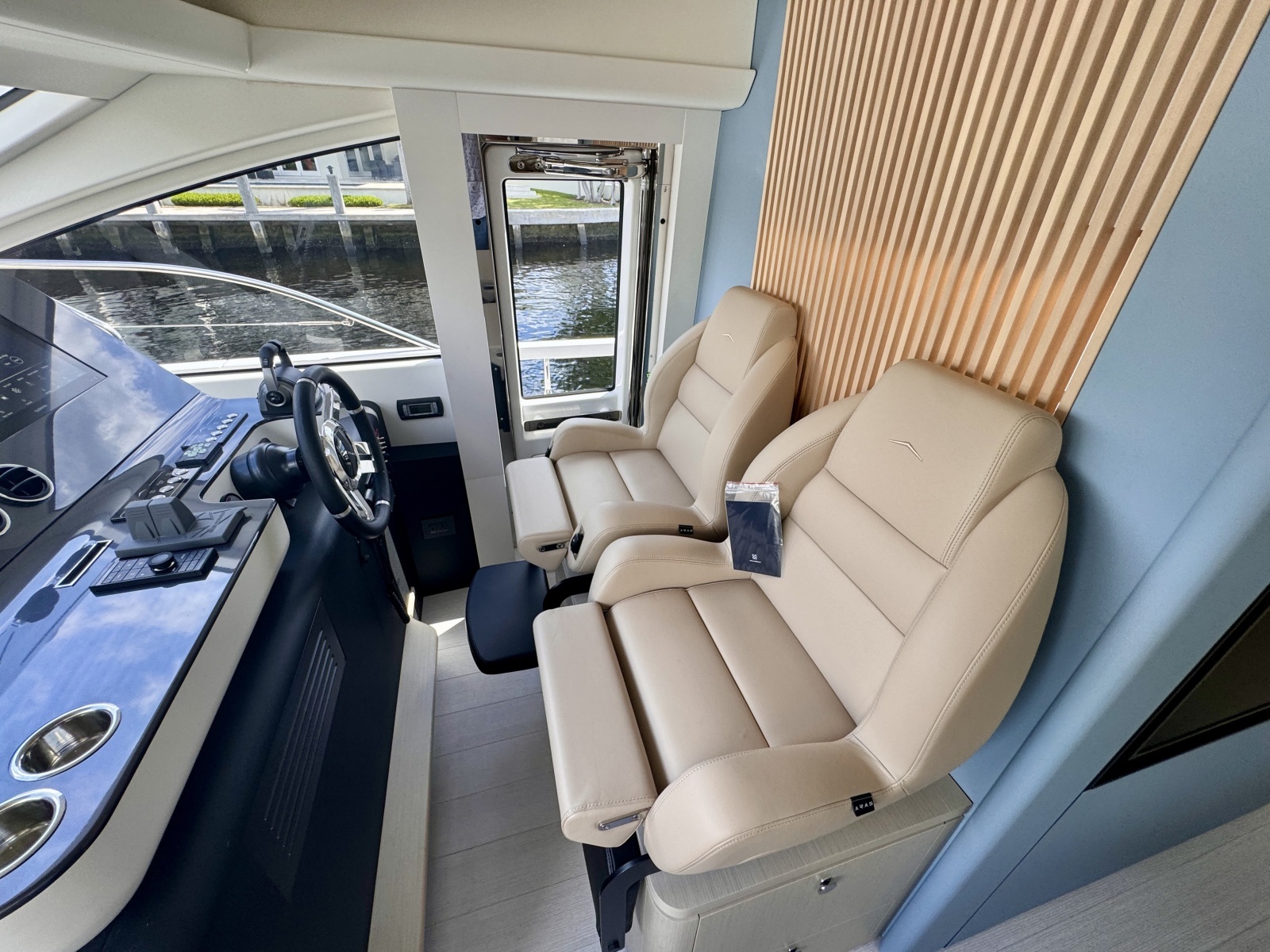 2025 Azimut 