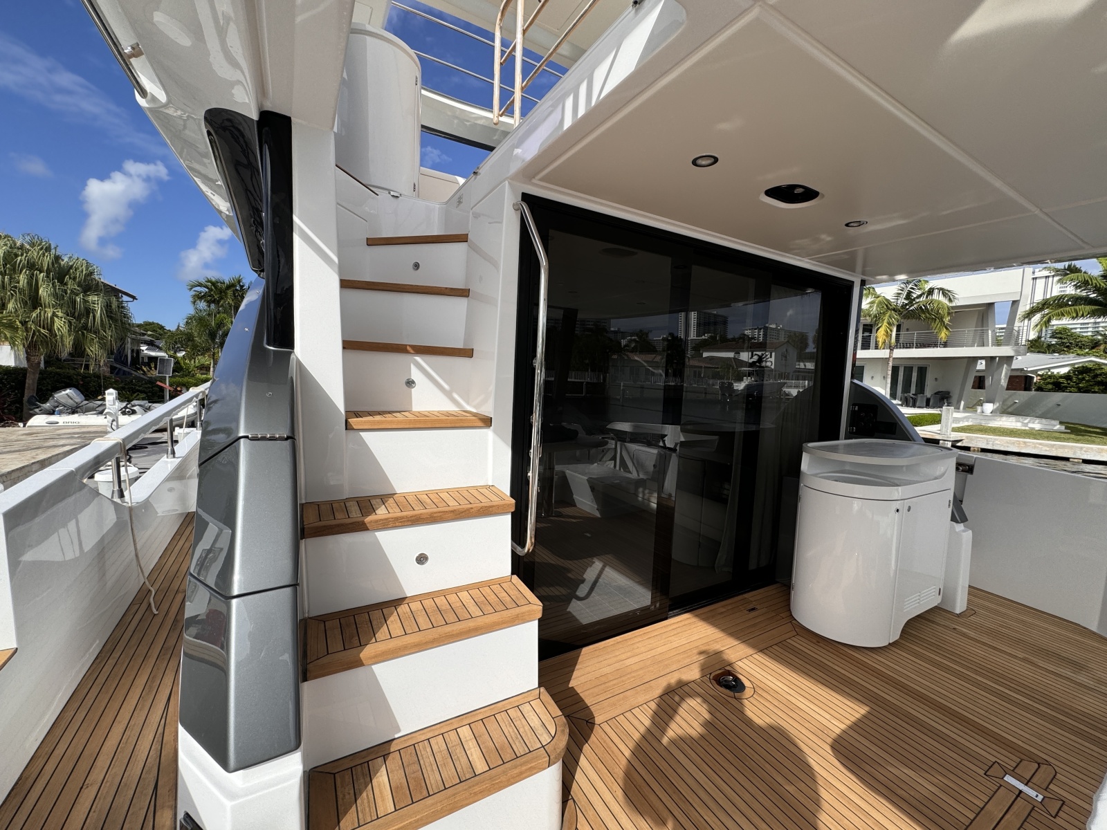 2025 Azimut 