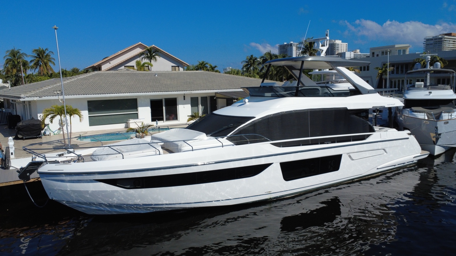 2025 Azimut 