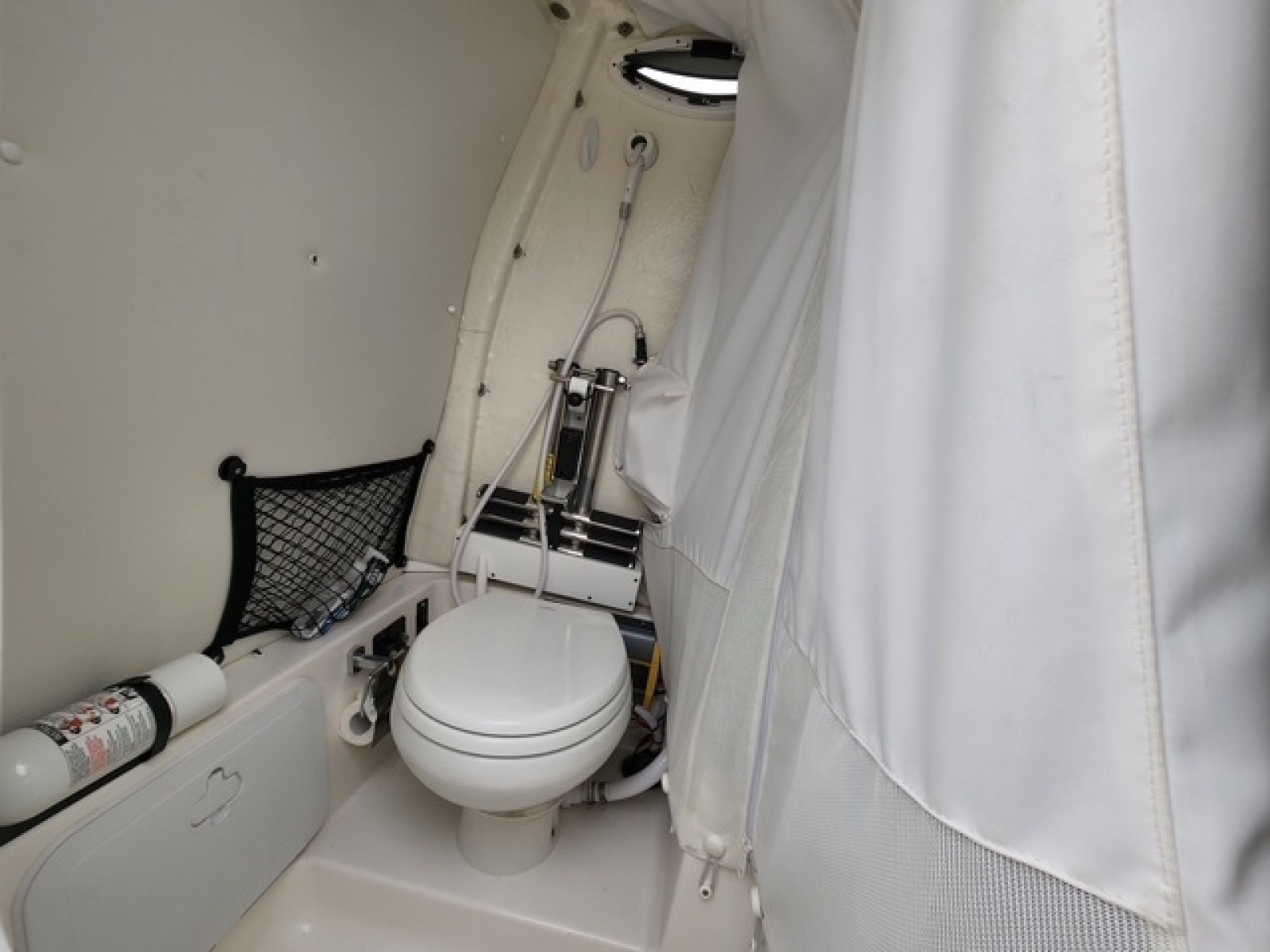 27ft Tidewater Yacht For Sale