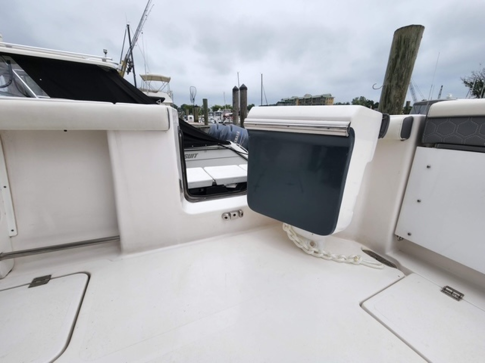 27ft Tidewater Yacht For Sale