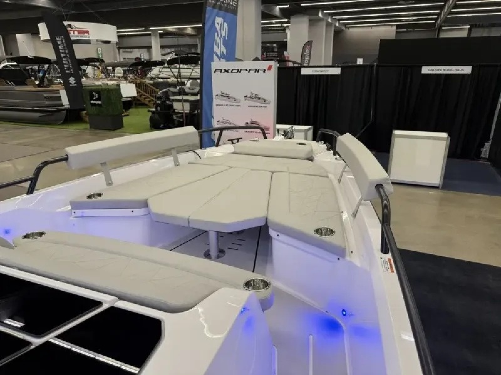 2026 Axopar 29 SUN TOP