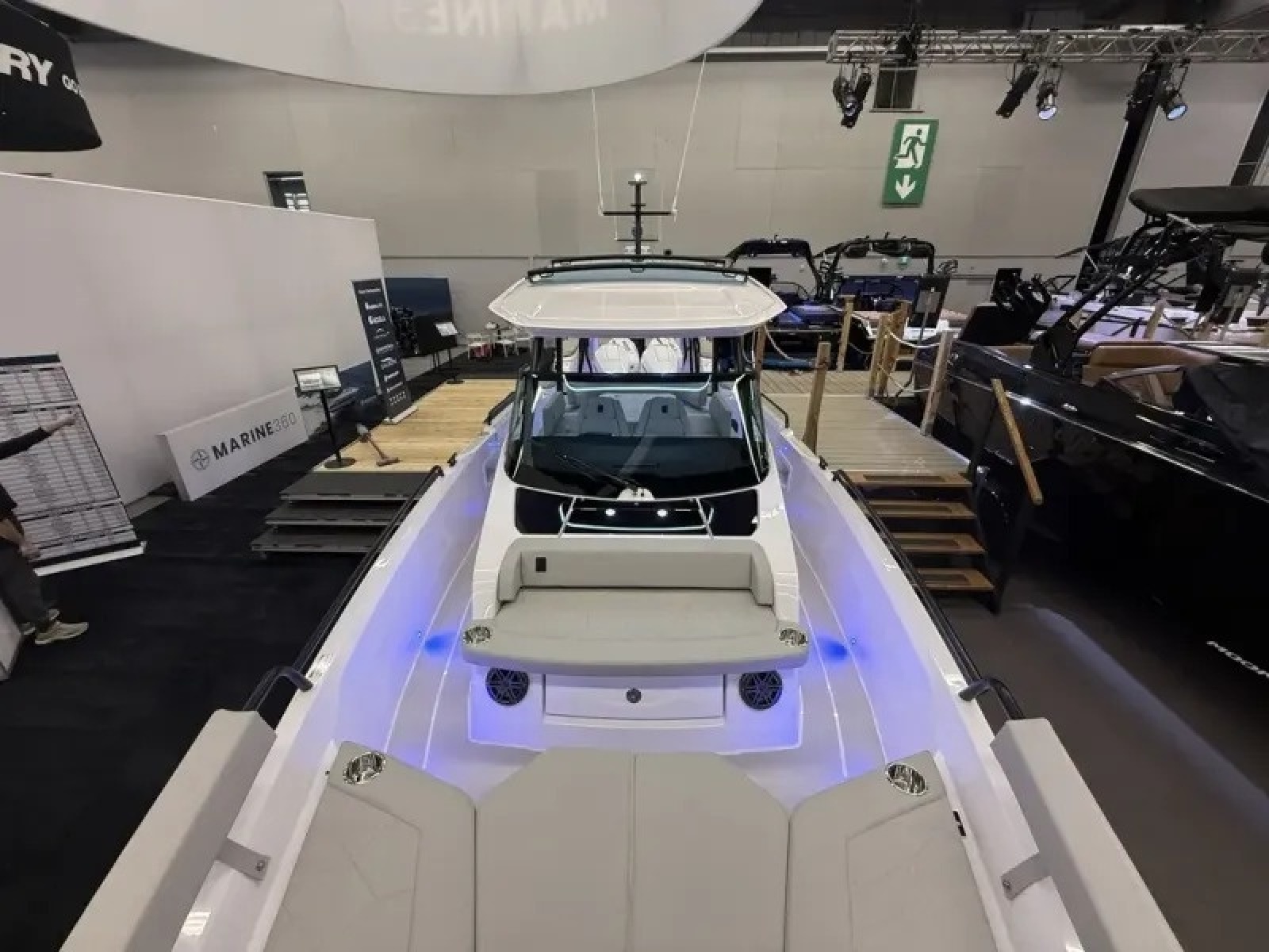2026 Axopar 29 SUN TOP
