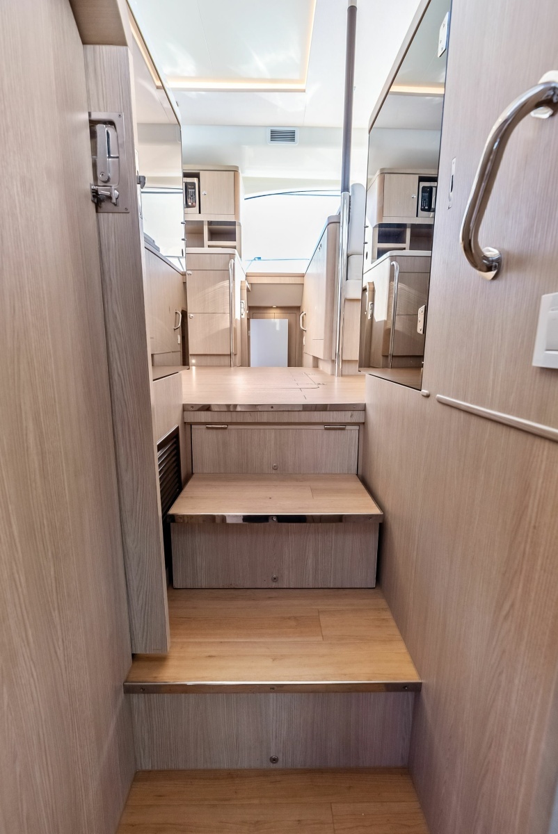 Decadence 44ft Aquila Yacht For Sale