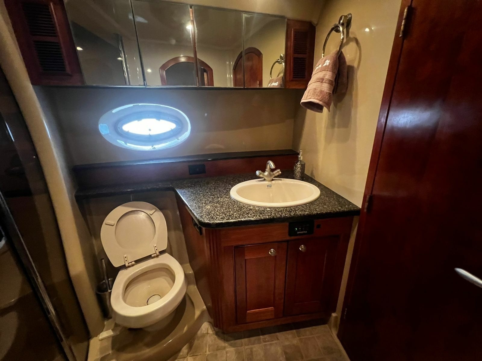 COOL IT 56ft Cruisers Yachts Yacht For Sale