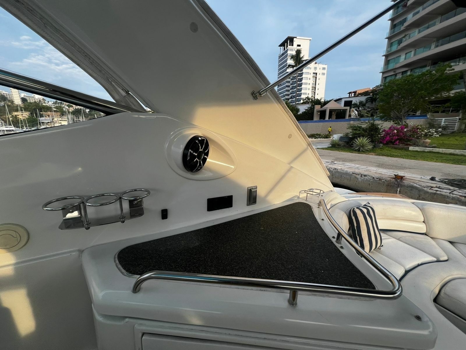COOL IT 56ft Cruisers Yachts Yacht For Sale