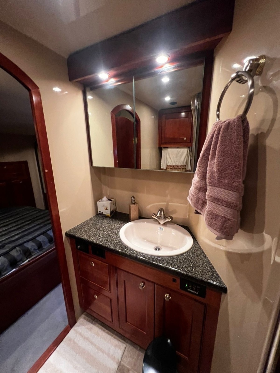 COOL IT 56ft Cruisers Yachts Yacht For Sale