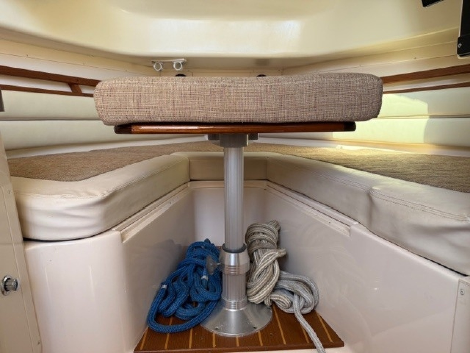 2007 Grady-White 300 Marlin