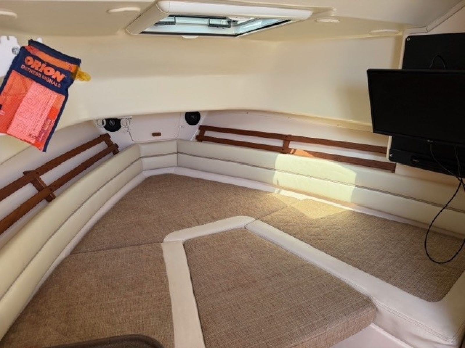 2007 Grady-White 300 Marlin