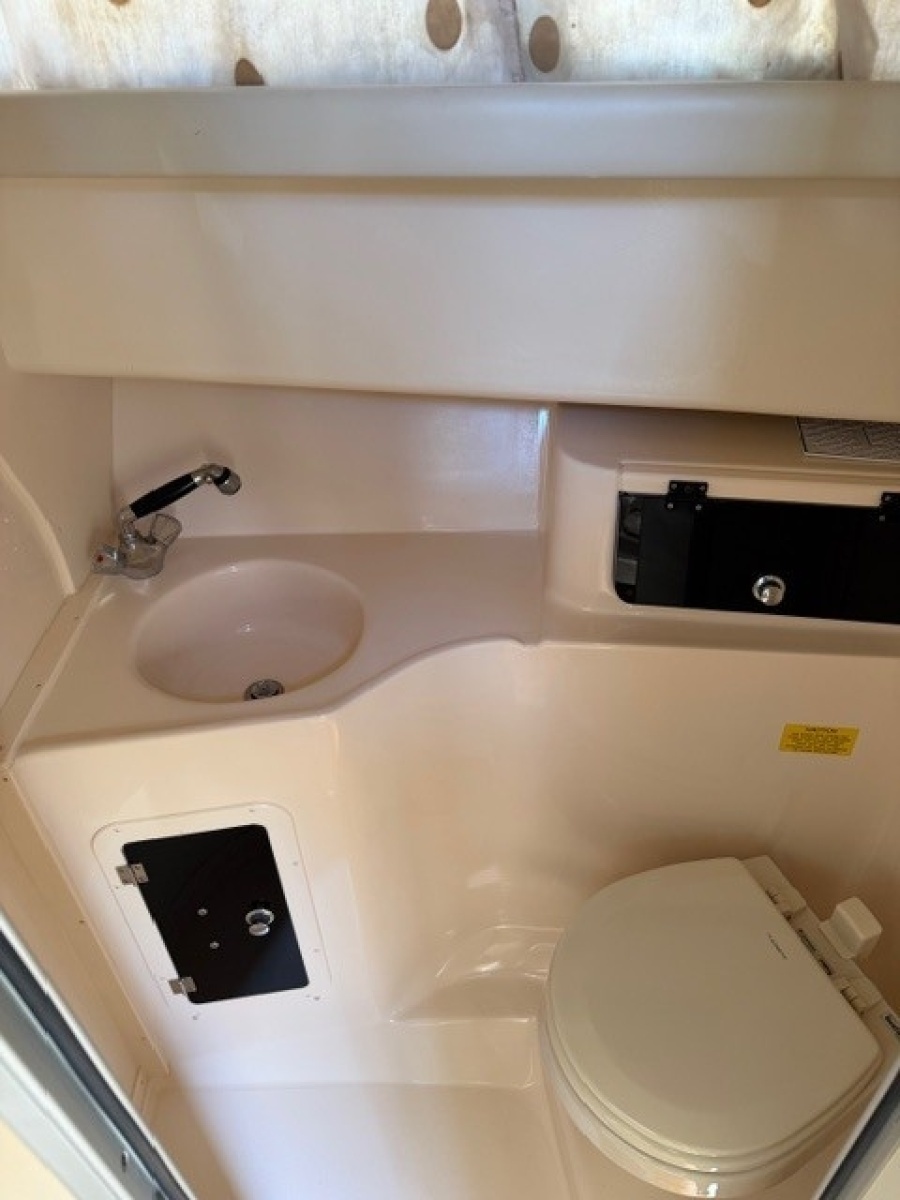 2007 Grady-White 300 Marlin